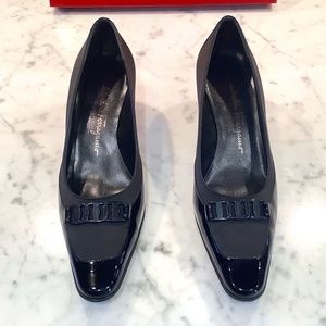 Salvatore Ferragamo Densy Nero Patentcalf size 6.5 - New